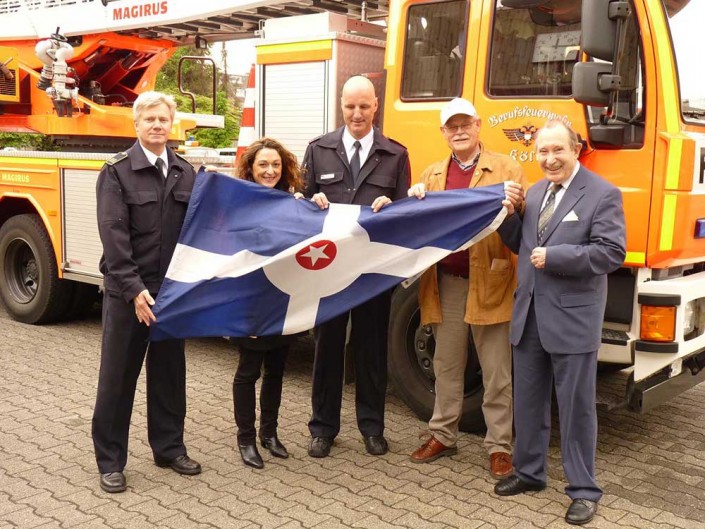 Uwe Siemons (M.) ist einer der Champions des Feuerwehr-Austausches zwischen beiden Städten