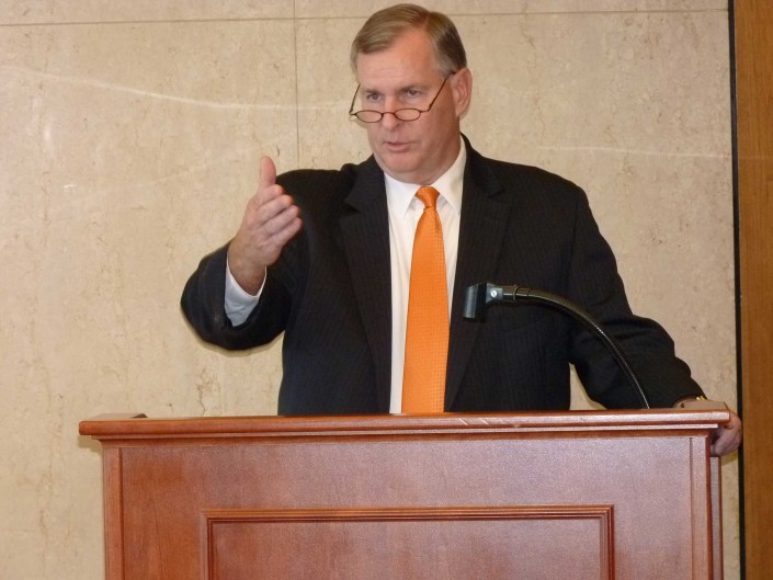 Mayor Greg Ballard begrüßt unsere kleine Jubiläumsgruppe im Rathaus von Indy.